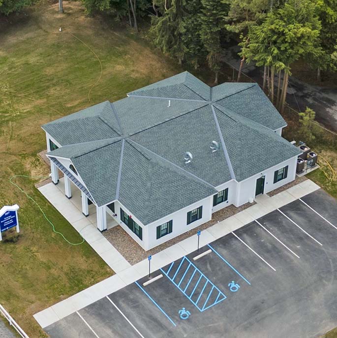 commercial-building-shingle-roof-detail-image